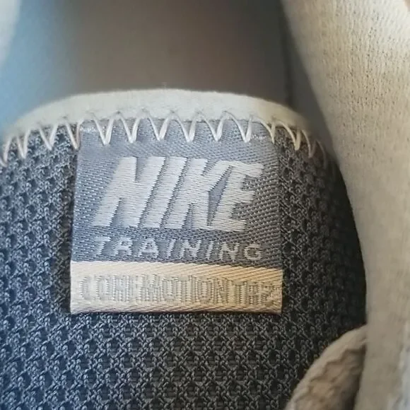 Nike Core Motion Sneakers Size 9.5 - Picture 6 of 8